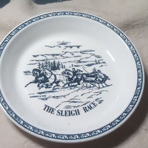 Currier and Ives "The Sleigh Race" pie plate